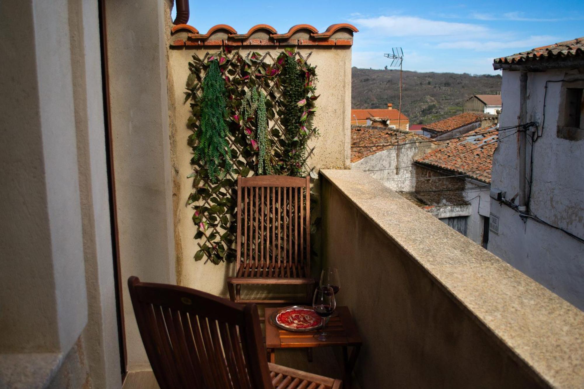 Casa Rural Dona Sol มอนตันเชซ ภายนอก รูปภาพ